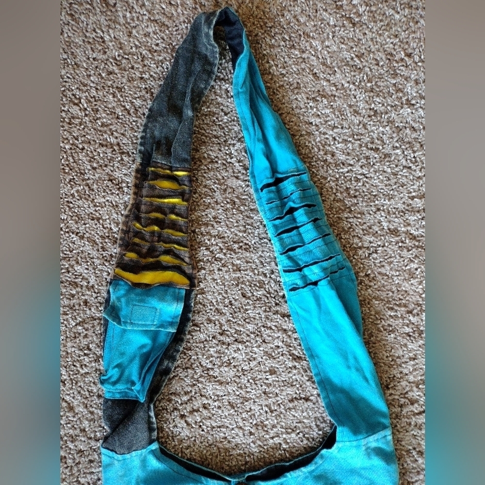 Bahamas Colorful Sling Bag - Picture 3 of 9